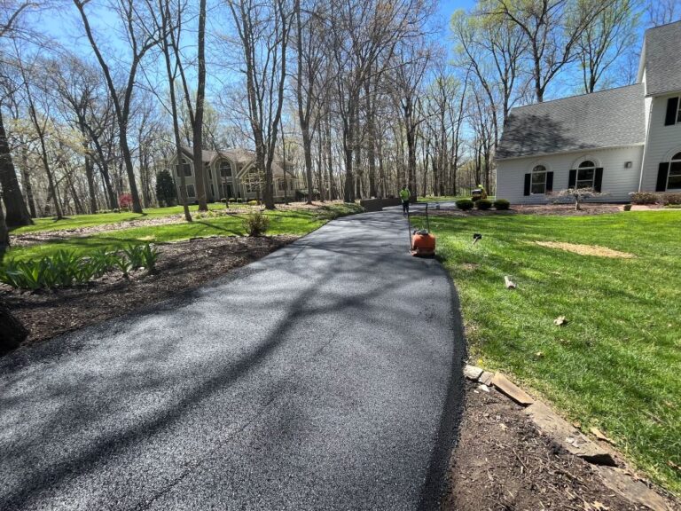 got paving asphalt driveway 768x576